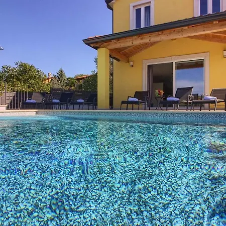 Beautiful Ii With Pool Near The Aquapark In Porec * Mugeba